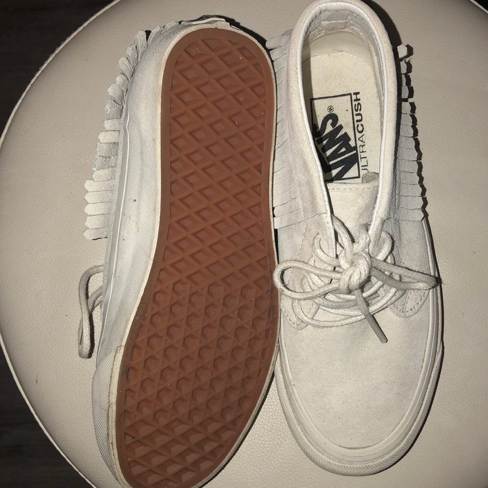 Vans - Picture 2 of 2